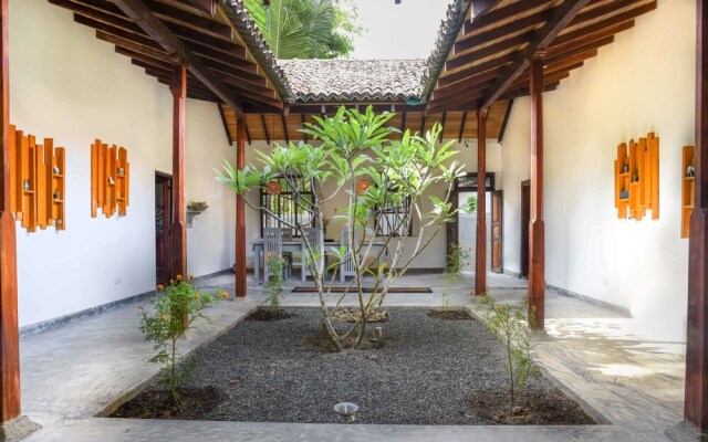 Antique Ceylon Villa