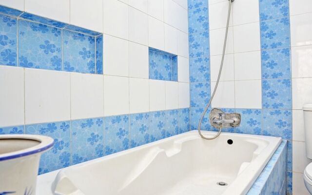 OYO Life 92030 Ef Palm Guest House Family