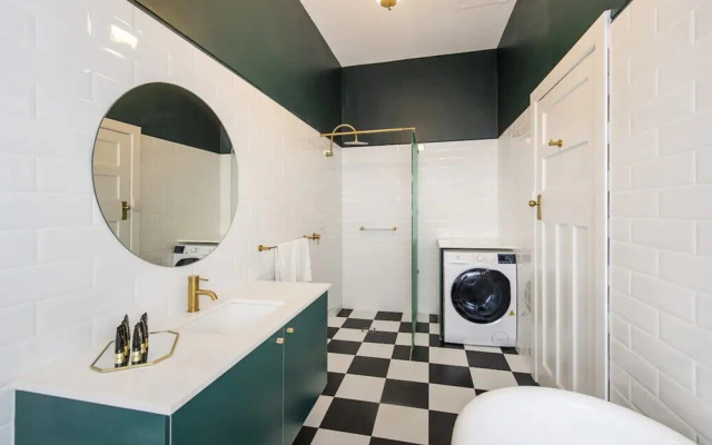 The 1920s 'prosperity' Suite