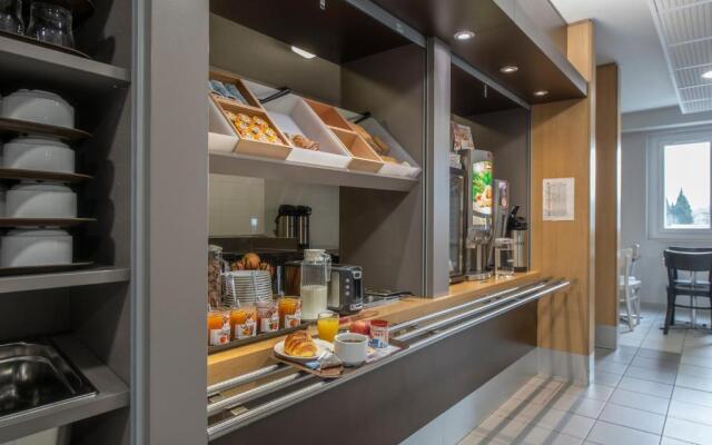 B&B Hotel ORANGE - Echangeur A7 A9