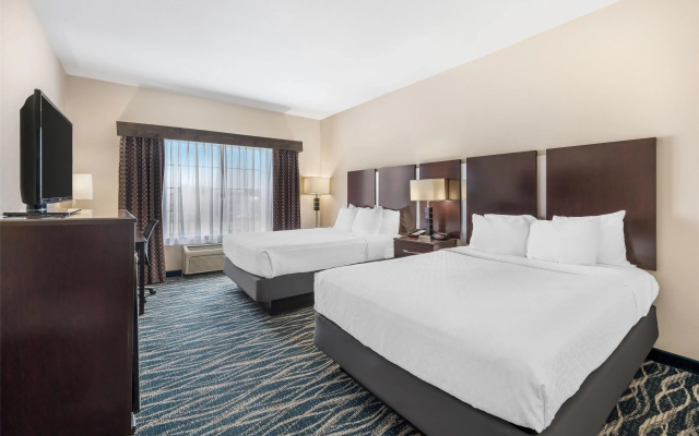 Best Western Plus Eastgate Inn & Suites