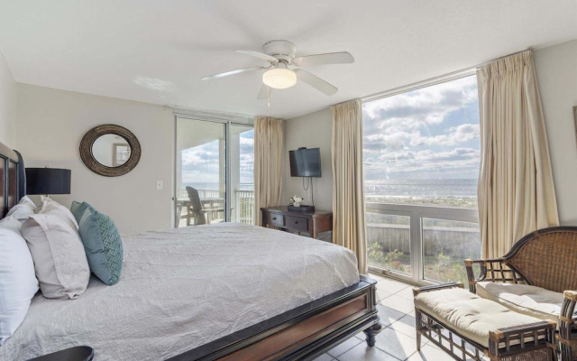 Shoreline Towers 2026 3 Bedroom Condo