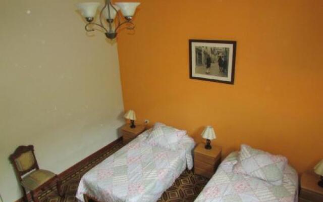 Residencial Miraflores B&B