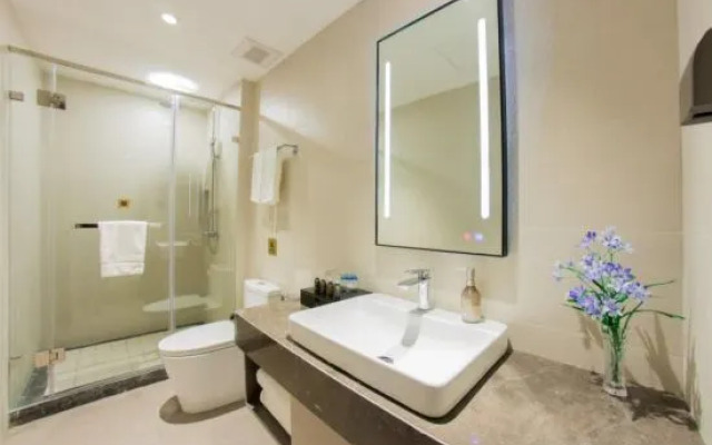 Homeinn Selected Hotel (Shanghai Lujiazui Software Park Lancun Road Subway Station)