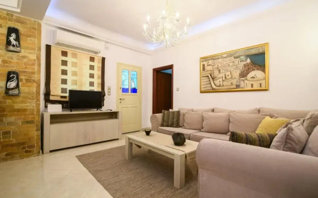 Suite Home Santorini