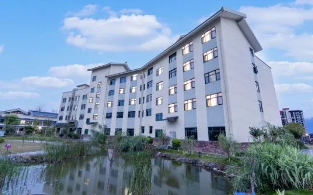 Yongyuan Wellness Residence Hotel (Zhangjiajie City Museum) – Outside – Zhangjiajie
