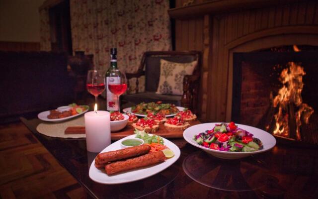 Dil Bole Pahad - The Wooden Chalet, Prini, Manali
