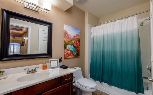 Villa Acacia 2 Bedroom Condo by RedAwning