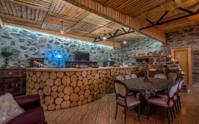 Svaneti, Hotel Ushguli
