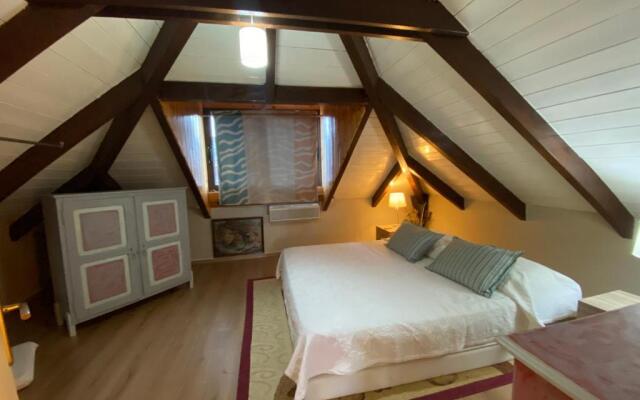 Themis apartment
