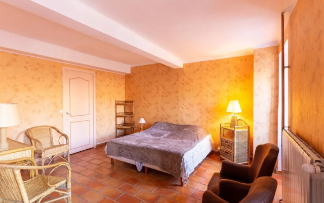 Cozy Holiday Home With Private Pool