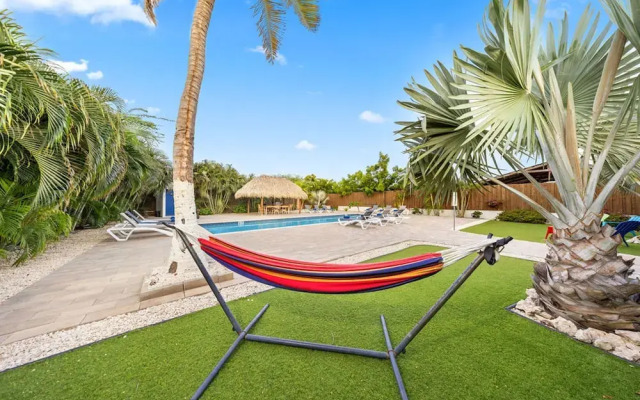 Turibana Plaza Suite 8