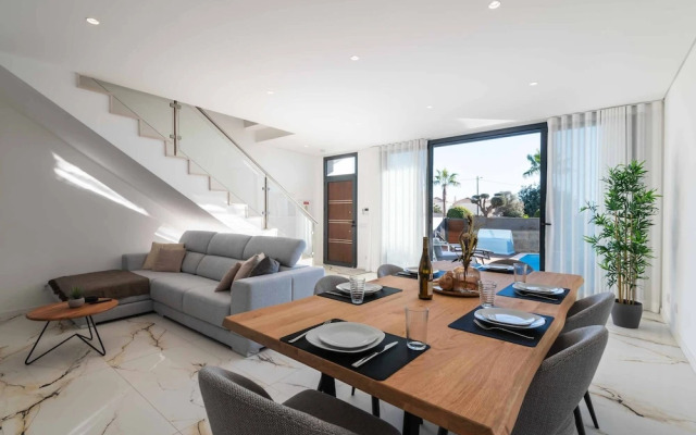 Villa Alegre With Private Pool