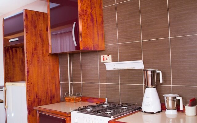 Maxwell Court Apartments