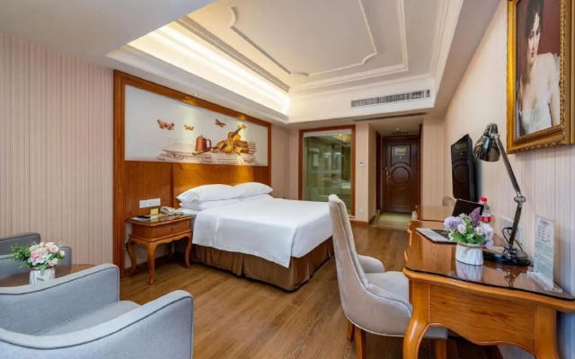 Vienna International Shenzhen Caopu Jindaotian