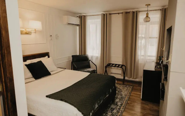 The Brooks Hotel