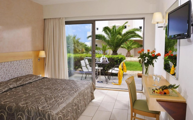 Grand Holiday Resort