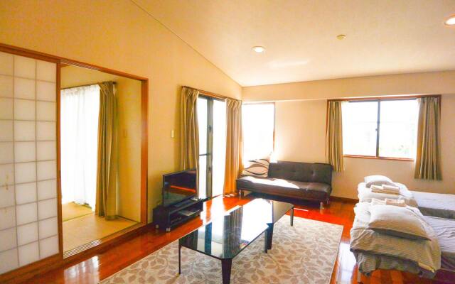 Resort Mansion Sea Zone – Guest Rooms – Onna