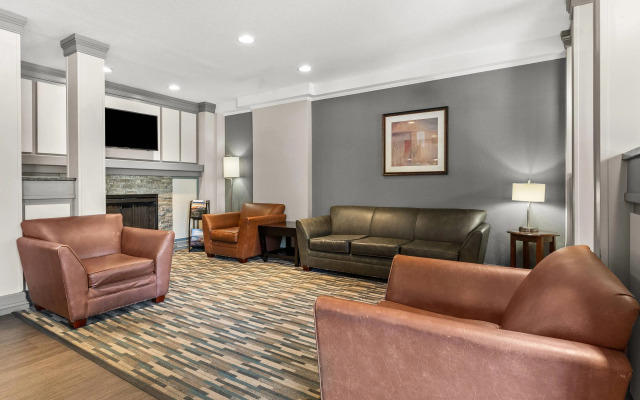Quality Inn & Suites Denver International Airport