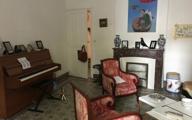 Serene Holiday Home in Domazan With Private Swimming Pool