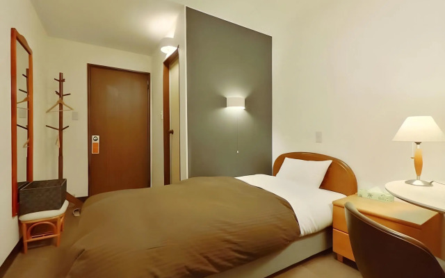 Shirakawa Business Hotel