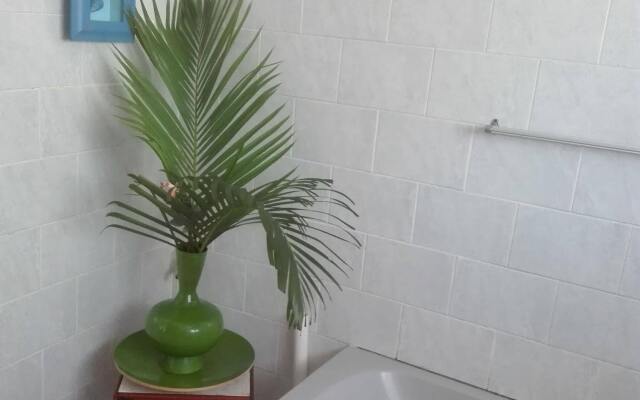 JoThams Guest House