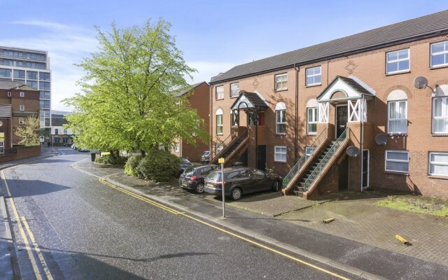 Salisbury Street Apartments