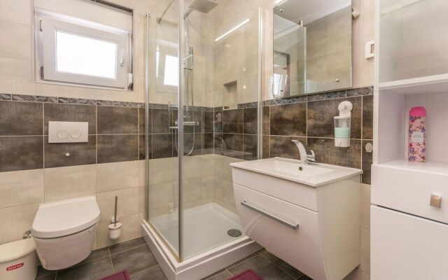 Stunning Apartment in Bibinje With 3 Bedrooms, Wifi and Outdoor Swimming Pool