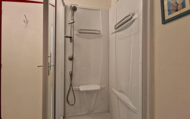 Very nice holiday appartment with private terrace, Erquy