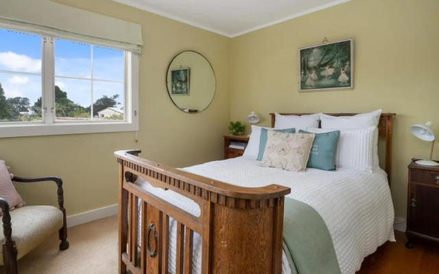 A Ray of Sunshine - Manly Holiday Home