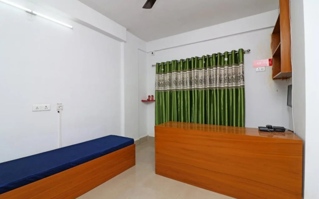 Amar Raj Inn by OYO Rooms