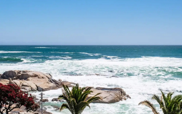 Picturesque Seaside Haven Aretzi