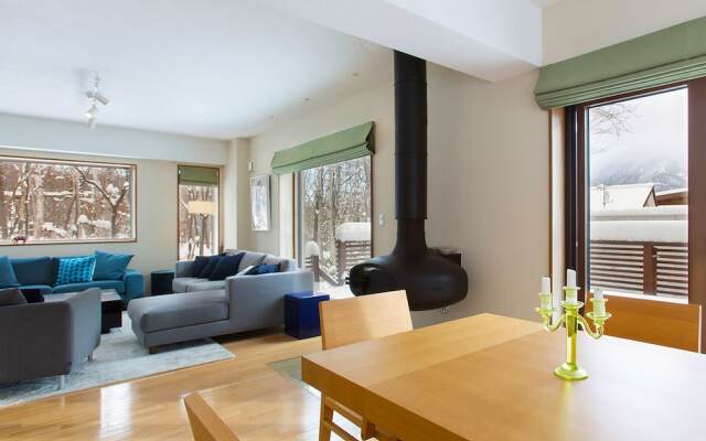 Kita Kitsune Chalet