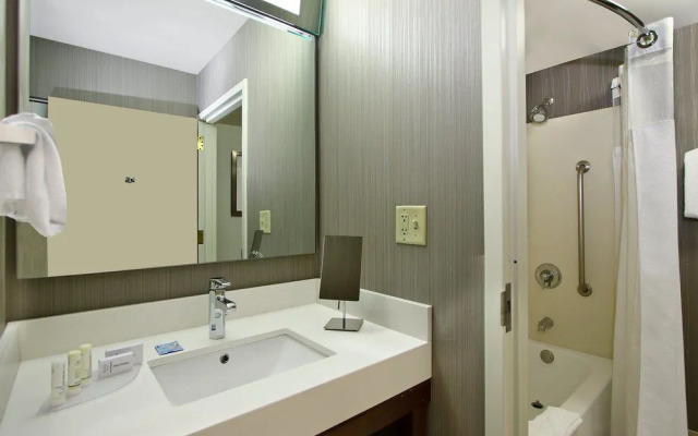 Courtyard Oakland Downtown