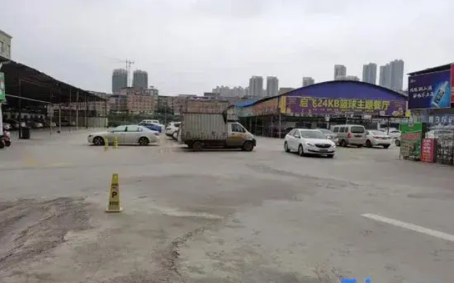 Yishang Hotel (Nanning Xiaojicun Subway Station)