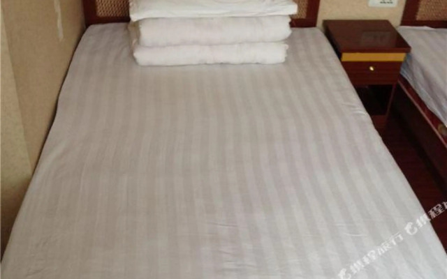 Taihui Business Hostel