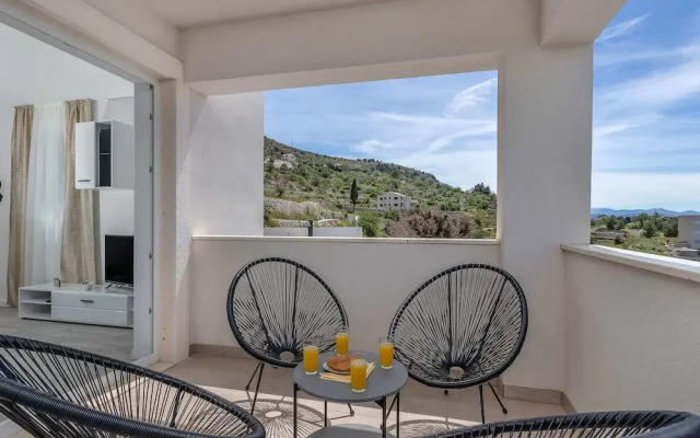 Stunning Villa in Drasnice With Private Pool