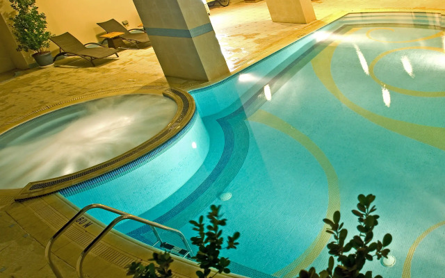 Flora Creek Deluxe Hotel Apartments Dubai