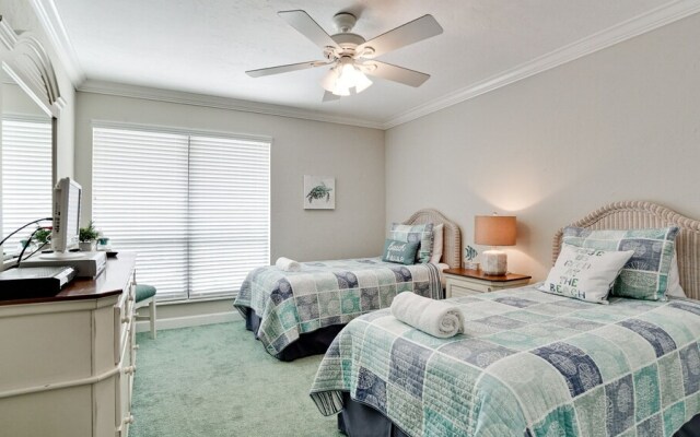 Runaway Bay Resort by BBG