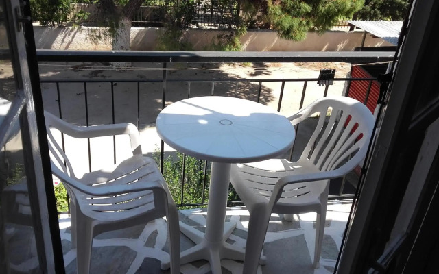 Miranta Hotel - Apartments & Studios