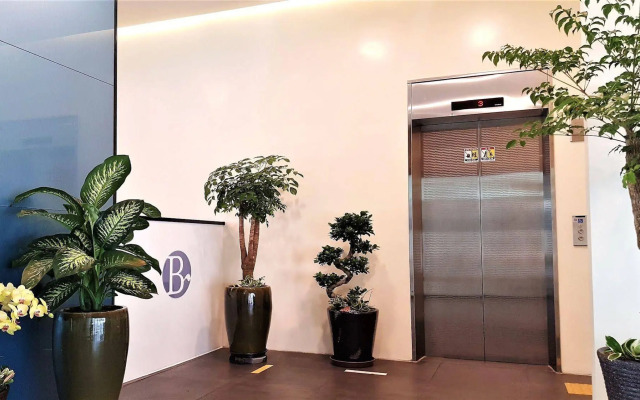 Maru Hotel