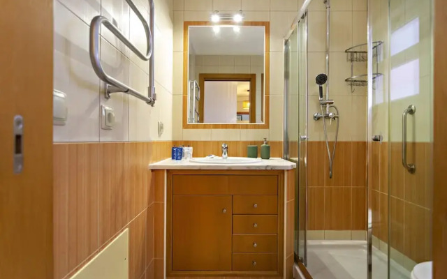 Pink House in Faro With 3 Bedrooms and 3 Bathrooms