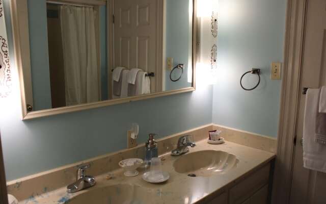 The Virginia Cliffe Inn