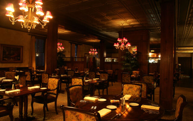 The Martha Washington Inn And Spa