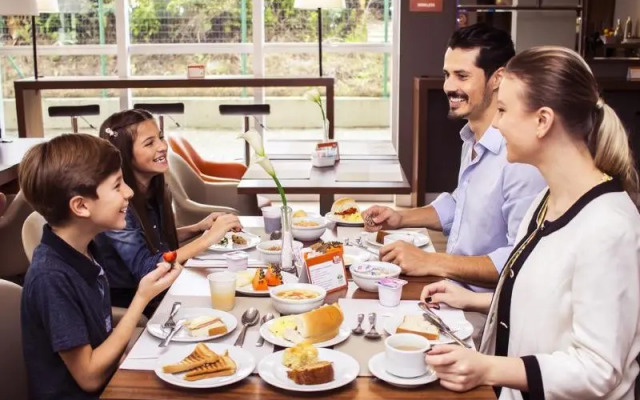 Hotel 10 Aparecida de Goiania