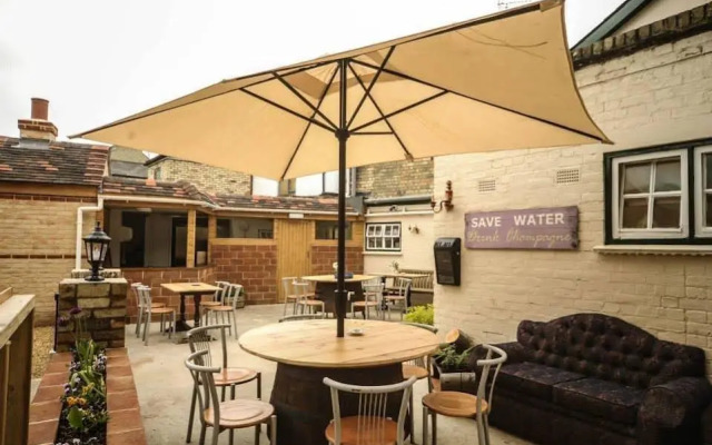 The Carpenters Arms