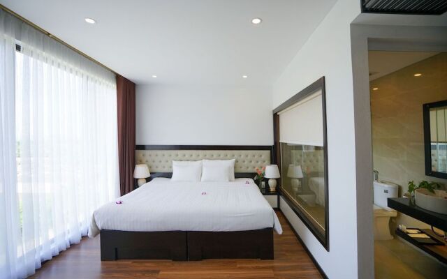 Merit Halong Hotel