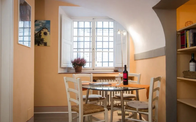 Pandolfini Courtyard