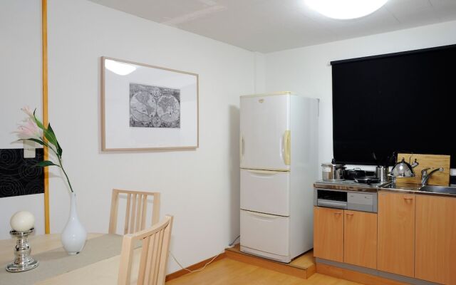 Genesis Apartments - Ebisu Building