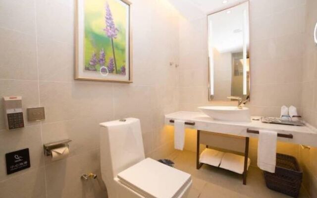 Lavande Hotels Guangzhou Baiyun Avenue North Metro Station